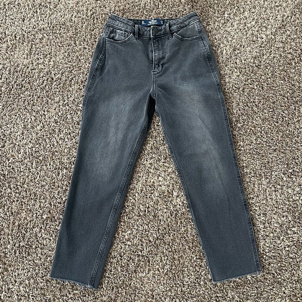 Hollister Ultra High-Rise‎ Mom Jean Vintage Stretch Black Size 0S Retro Raw Hem